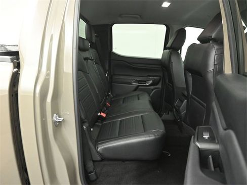 Used 2025 Ford Ranger Lariat w/ Black Appearance Package image 25