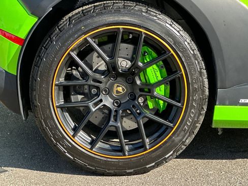 Used 2024 Lamborghini Huracan Sterrato image 42