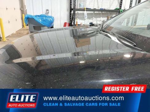 Used 2022 Toyota RAV4 LE image 11