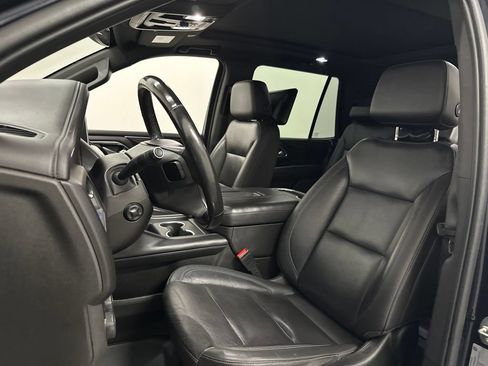 Used 2021 Chevrolet Tahoe Z71 w/ Luxury Package AWD/4WD image 30