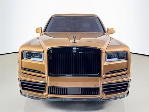 Used 2021 Rolls-Royce Cullinan image 12