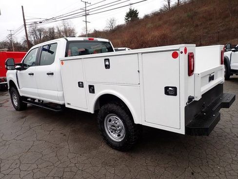 New 2026 Ford F350 XL w/ XL Off-Road Package AWD/4WD image 4