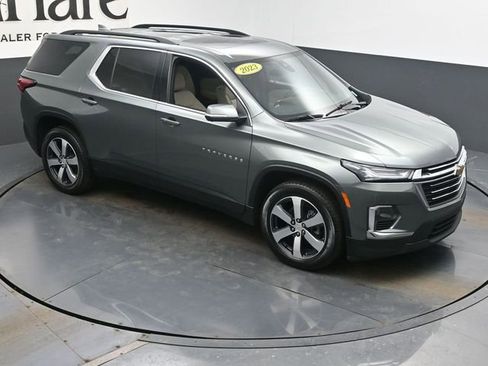 Used 2023 Chevrolet Traverse LT w/ LT Premium Package image 49