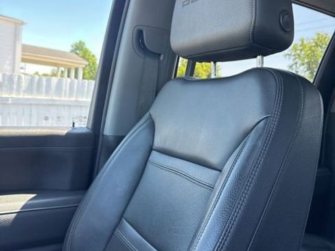 Certified 2022 GMC Sierra 3500 Denali w/ Denali Black Diamond Edition AWD/4WD image 21