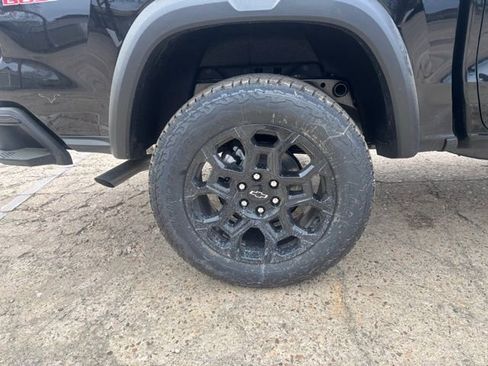 New 2026 Chevrolet Colorado Trail Boss AWD/4WD image 9