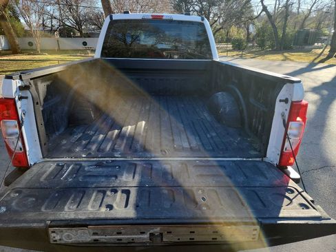 Used 2020 Ford F250 XL w/ STX Appearance Package AWD/4WD image 8