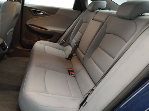 Used 2020 Chevrolet Malibu LT FWD image 18