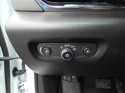 Used 2021 Chevrolet Traverse RS image 20