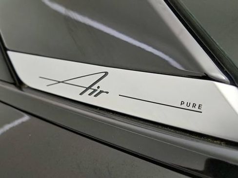 Used 2025 Lucid Air Pure RWD image 32