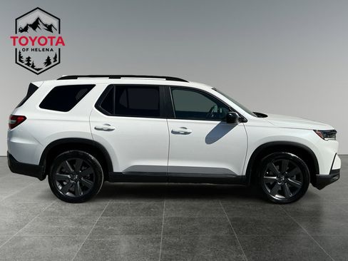 Used 2023 Honda Pilot Sport image 6