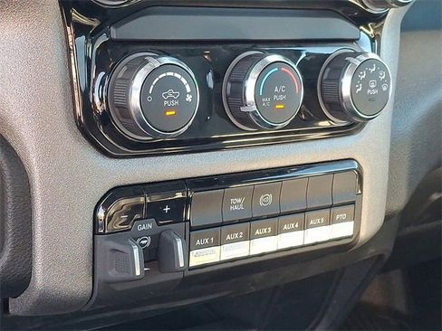 Used 2025 RAM 5500 Tradesman image 15