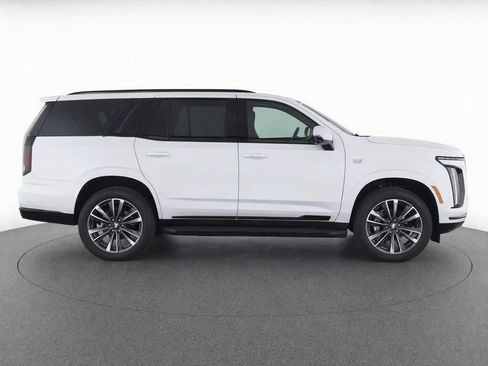 Used 2025 Cadillac Escalade Sport AWD/4WD image 4