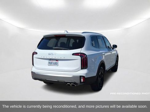 Used 2025 Kia Telluride EX w/ EX Captain's Chair Package FWD image 6