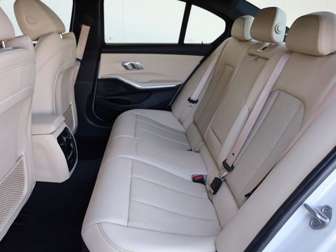 Used 2022 BMW 330i Sedan w/ Driving Assistance Package RWD image 20