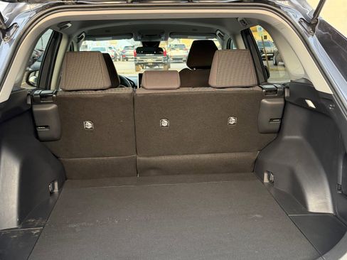Used 2023 Toyota RAV4 LE image 9