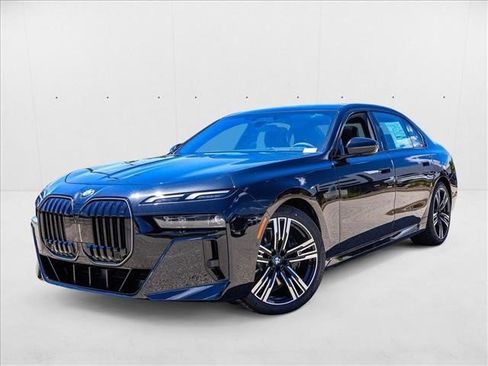 New 2025 BMW 760i xDrive image 1