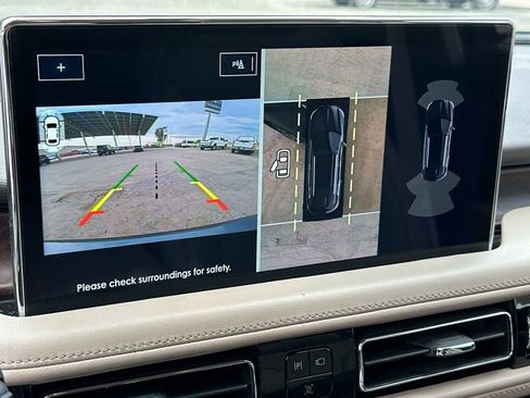 Certified 2023 Lincoln Nautilus Reserve w/ Equipment Group 202A image 21