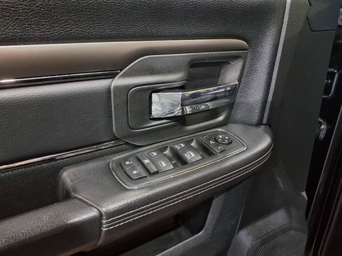Used 2017 RAM 1500 Sport w/ Black Ram 1500 Sport Group AWD/4WD image 21