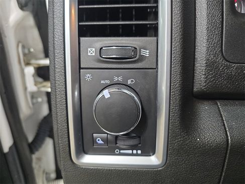 Used 2021 RAM 1500 Classic Warlock image 27