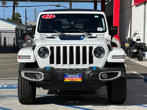 Used 2023 Jeep Wrangler Unlimited Sahara AWD/4WD image 9