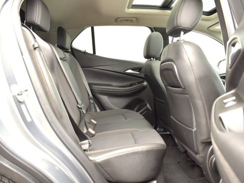 Used 2021 Buick Encore GX Select w/ Advanced Technology Package FWD image 30