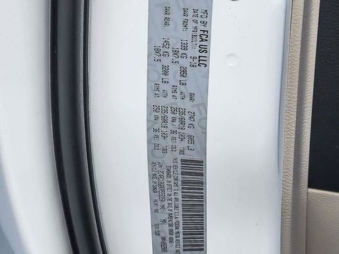 Used 2019 Chrysler Pacifica Touring-L w/ Advanced Safetytec Group image 36