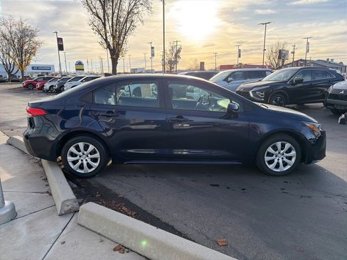 Used 2023 Toyota Corolla LE image 8