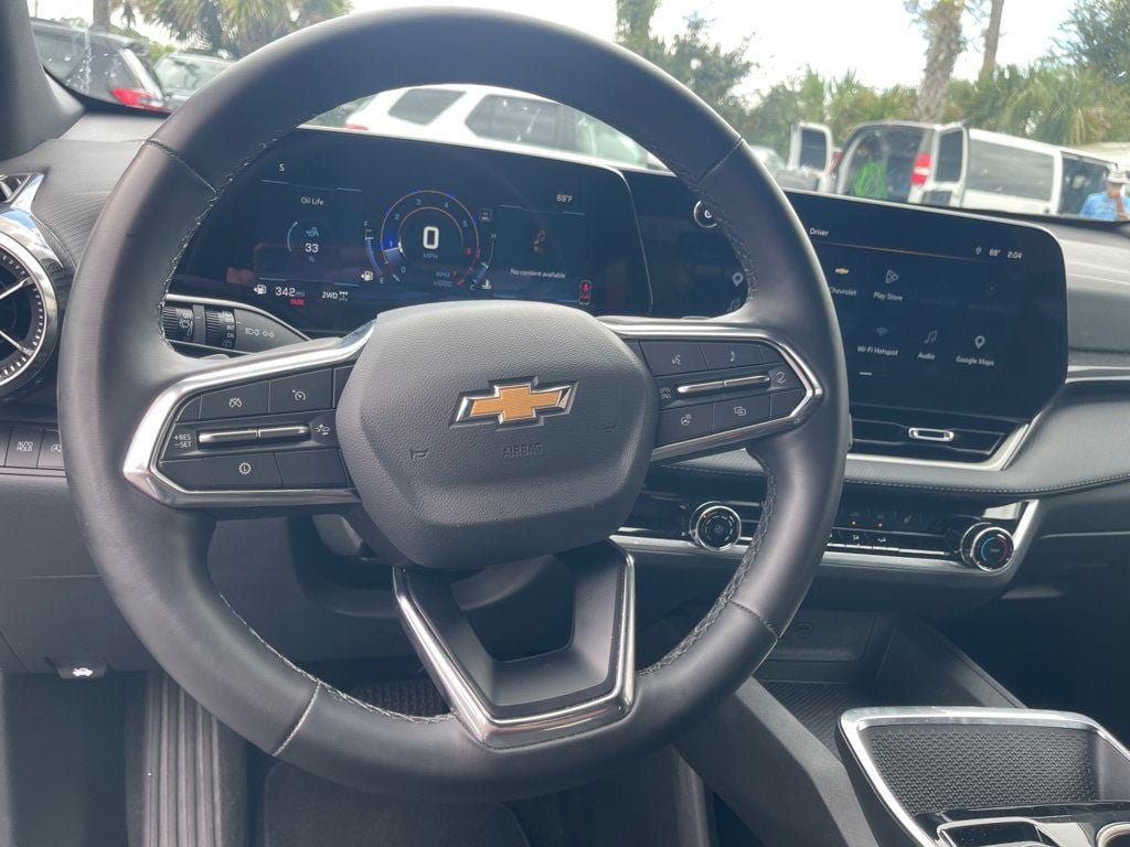 Used 2026 Chevrolet Equinox LT AWD/4WD image 15