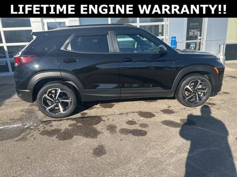 Used 2023 Chevrolet TrailBlazer RS w/ Convenience Package image 8
