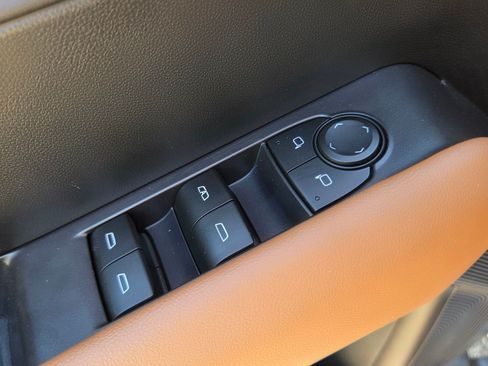 Certified 2024 GMC Canyon AT4 w/ Canyon Safety Plus Package AWD/4WD image 38