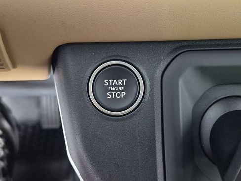Used 2025 Land Rover Defender 110 S AWD/4WD image 28