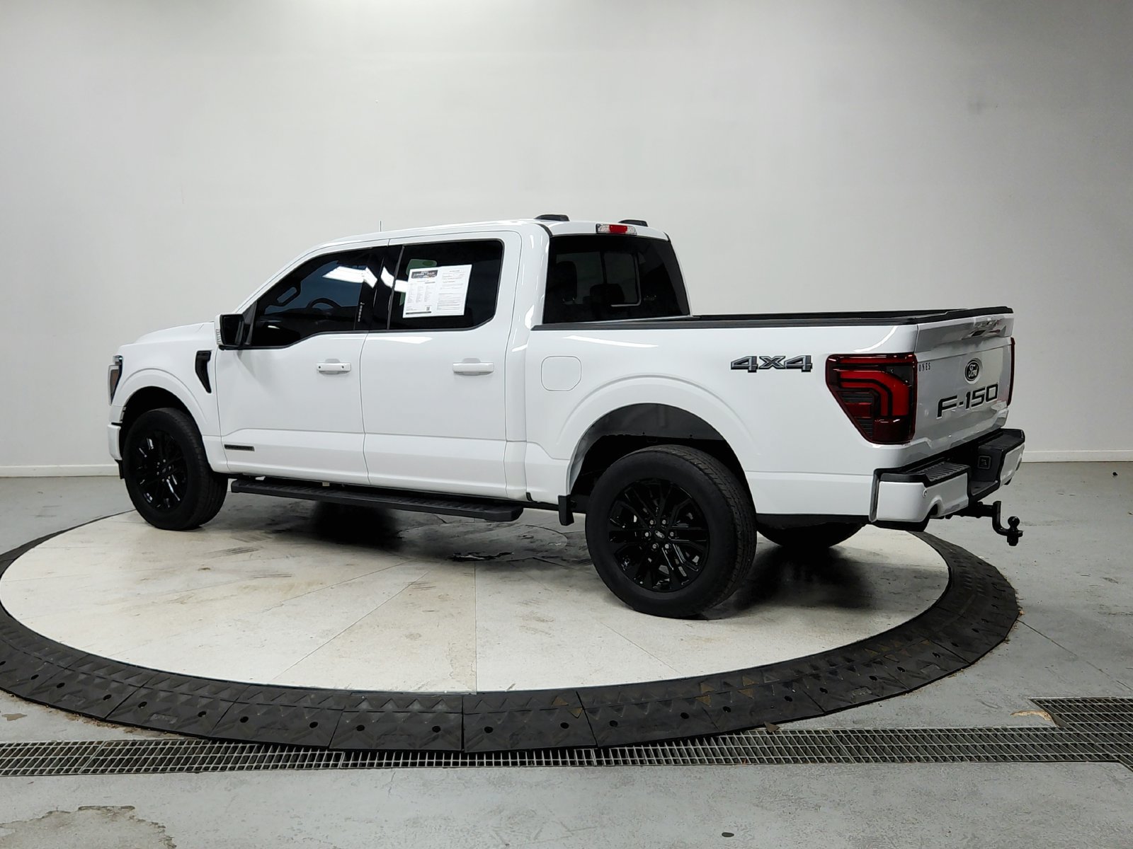 Used 2024 Ford F150 Lariat AWD/4WD image 6