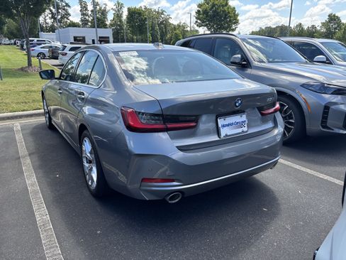 Used 2025 BMW 330i Sedan RWD image 14