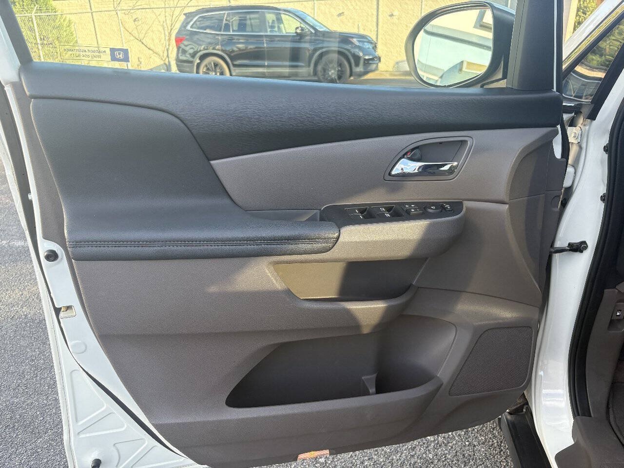 Used 2017 Honda Odyssey EX-L image 10