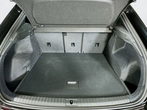 Used 2024 Audi Q3 2.0T Premium w/ Convenience Package AWD/4WD image 22