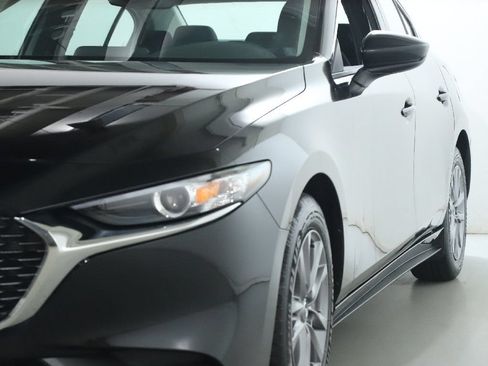 Used 2022 MAZDA MAZDA3 Sedan FWD image 4