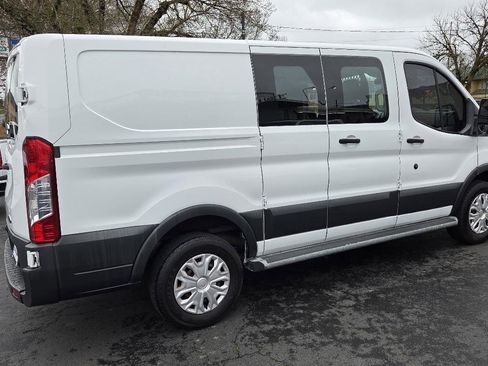 Used 2018 Ford Transit 250 130 Low Roof w/ Exterior Upgrade Package image 7