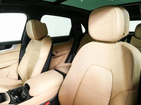 New 2026 Porsche Cayenne AWD/4WD image 5