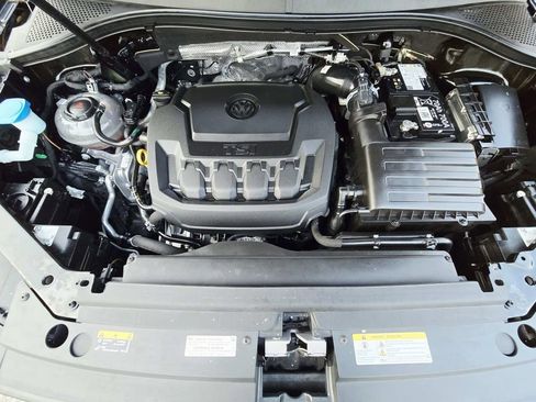 Used 2024 Volkswagen Tiguan Wolfsburg Edition image 20