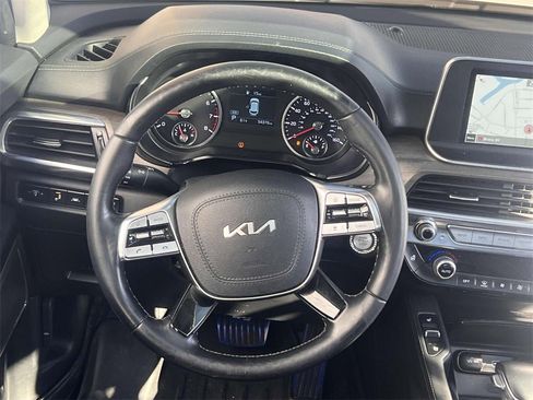 Used 2022 Kia Telluride EX w/ EX Premium Package image 14