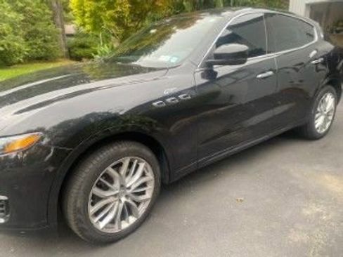 Used 2022 Maserati Levante GT image 8
