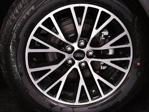 New 2025 Ford Escape SE w/ PHEV Premium Package image 9