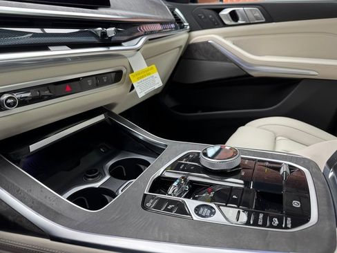 New 2026 BMW X7 xDrive40i w/ Executive Package image 19