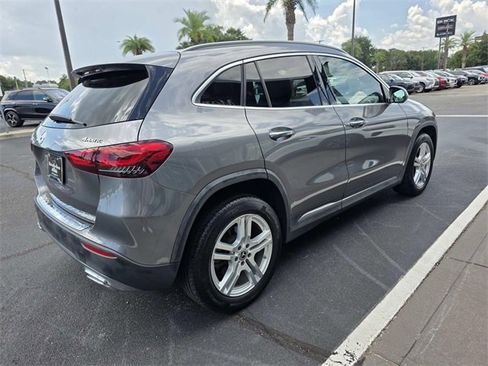 Certified 2021 Mercedes-Benz GLA 250 GLA 250 w/ Premium Package image 6