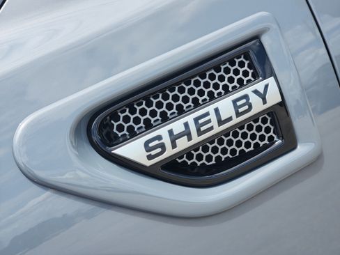 Used 2019 Ford F150 Lariat w/ Equipment Group 502A Luxury AWD/4WD image 12