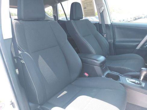 Used 2018 Toyota RAV4 XLE w/ Plus Extra Value Package AWD/4WD image 30