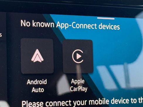 Used 2024 Volkswagen Atlas SE image 16