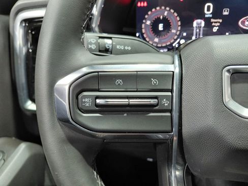 Used 2024 GMC Canyon Elevation w/ Elevation Premium Package AWD/4WD image 39