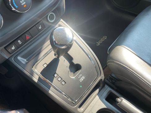 Used 2015 Jeep Patriot High Altitude AWD/4WD image 20