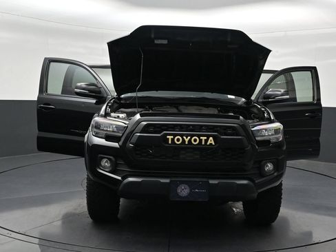 Used 2023 Toyota Tacoma SR5 w/ Technology Package RWD image 36